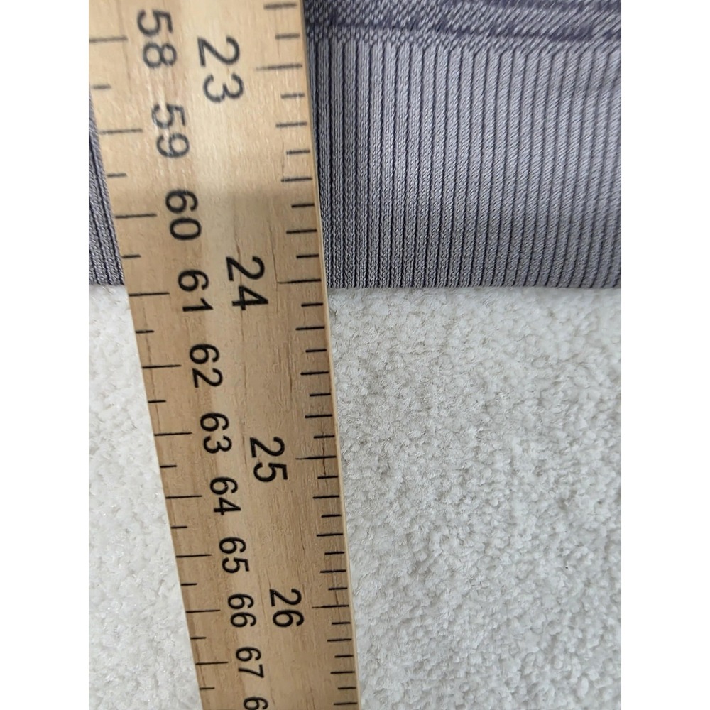 Lululemon Shirt Mens Medium Gray Seamless Geometric Knit Short Sleeve Athletic - Picture 3 of 8